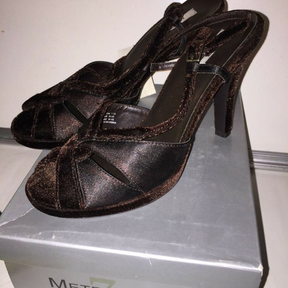 Women's Shoes Metro 7 HOLLY Brown Size 7.5 New